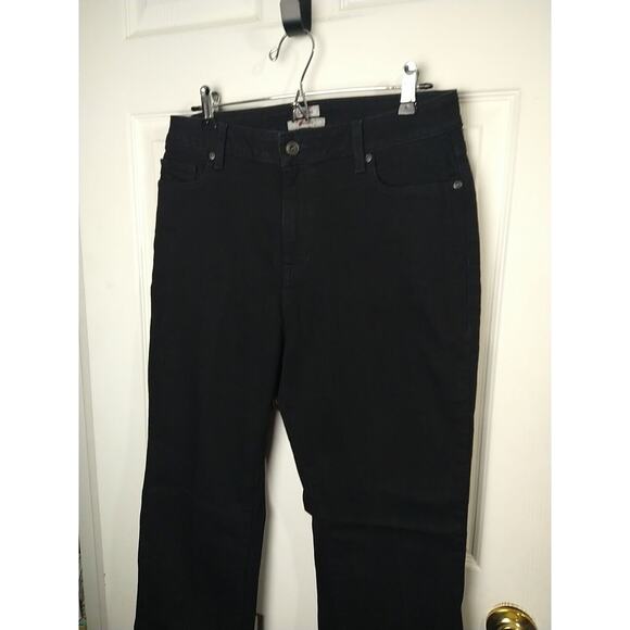 L.L. Bean Woman's 12 Jeans Black Classic Fit Straight 5 Pocket Casual - Picture 2 of 10